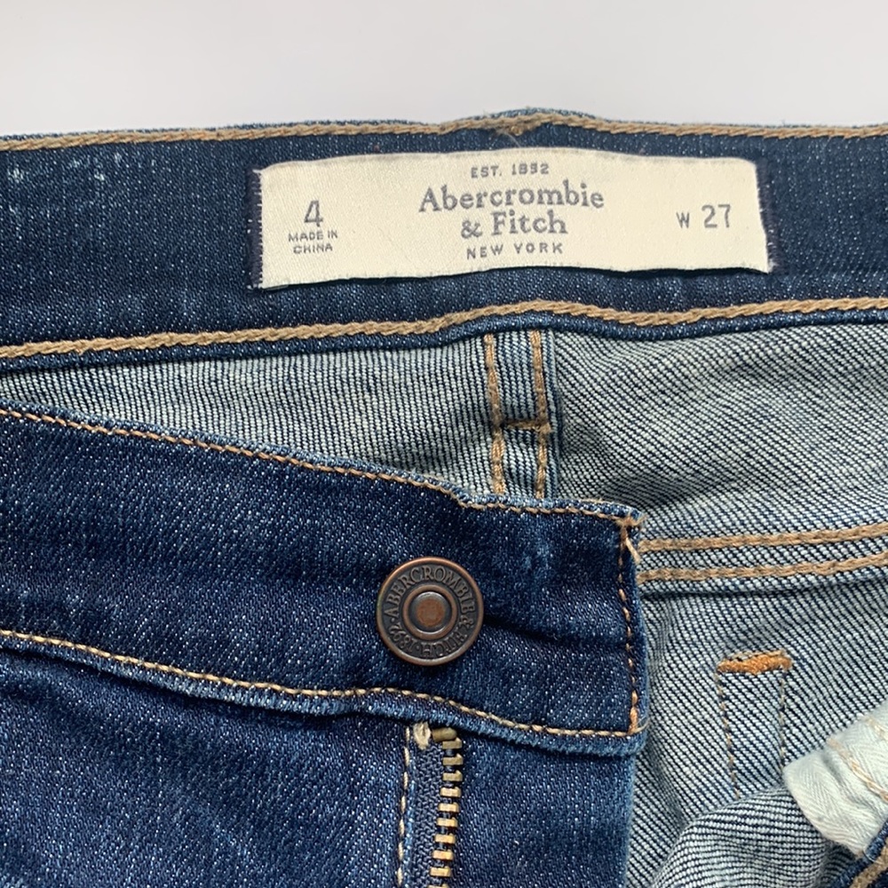 A&F Distressed Rolled Denim Shorts - Picture 3 of 10